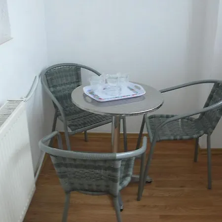 Uranus 부쿠레슈티