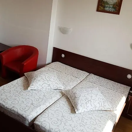 Uranus بوخارست